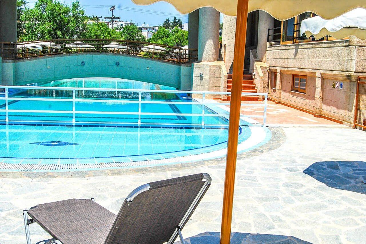 Hotel Ledras Gennadi Buitenkant foto