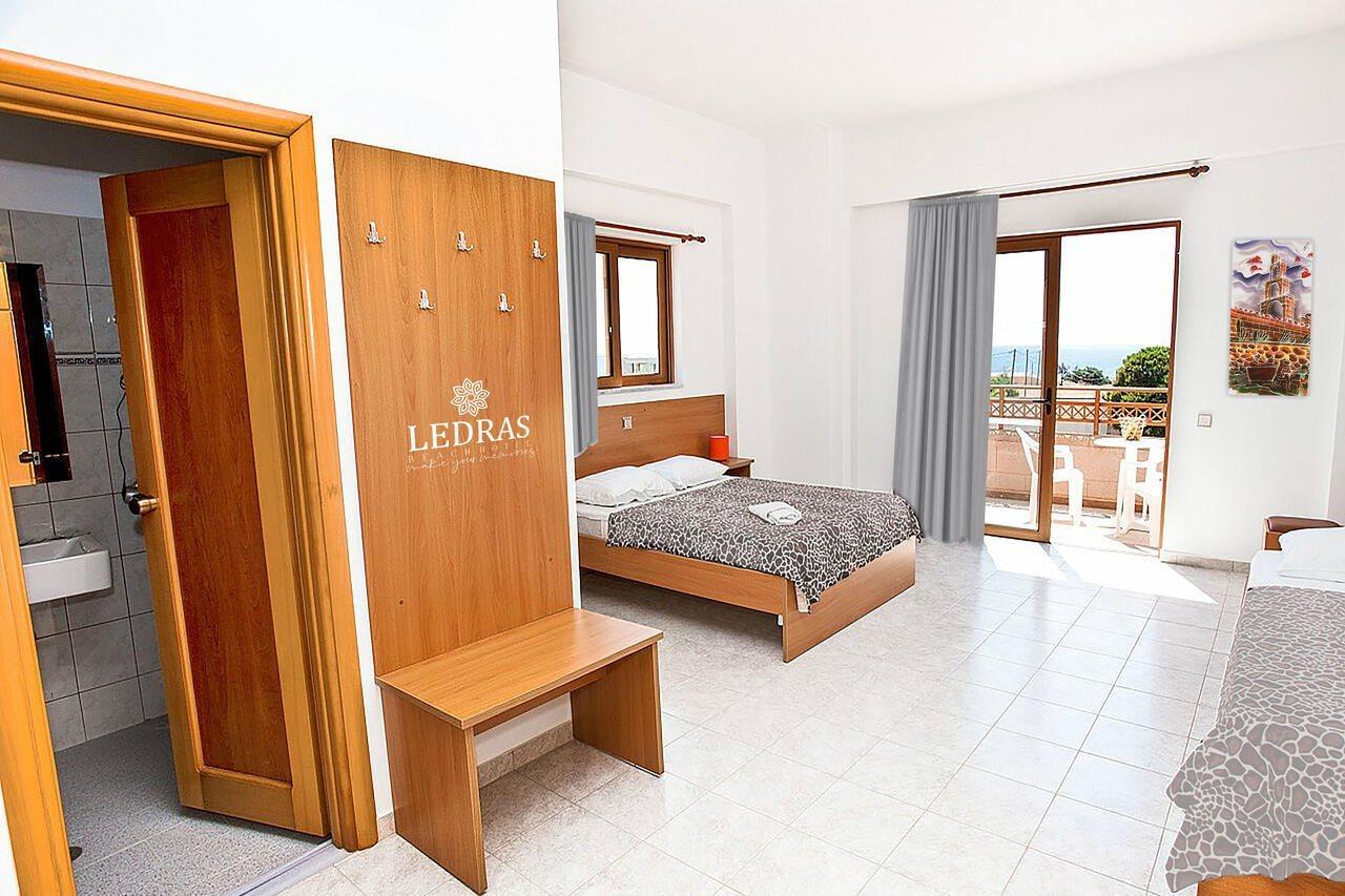Hotel Ledras Gennadi Buitenkant foto