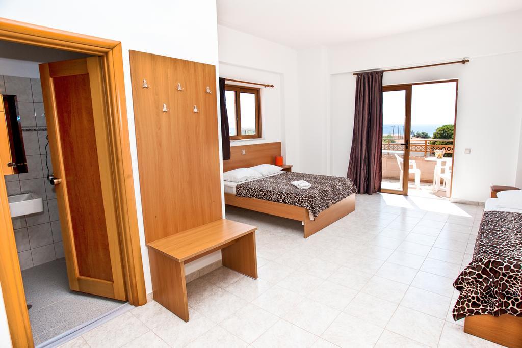 Hotel Ledras Gennadi Buitenkant foto