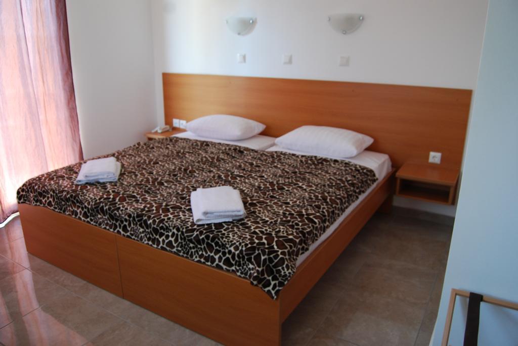 Hotel Ledras Gennadi Kamer foto
